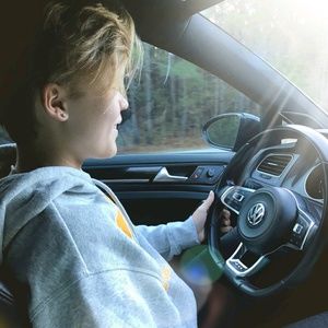 Meet your Posher, Abby